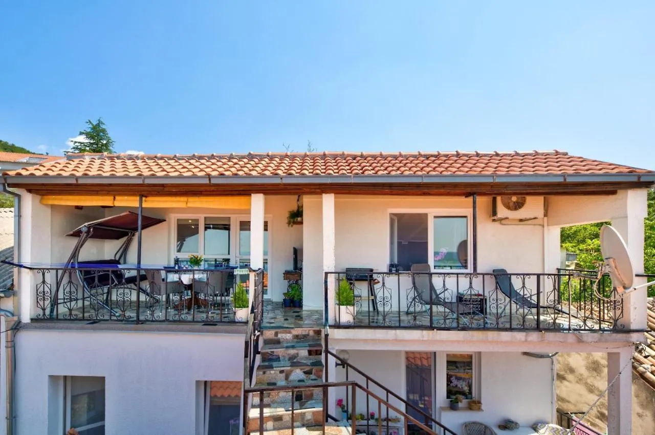 Mlikota Apartment Dramalj Croatia